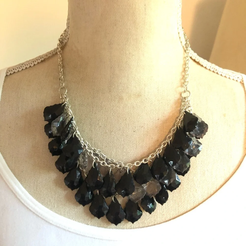 Triple row faceted chandelier gem layered elegant necklace